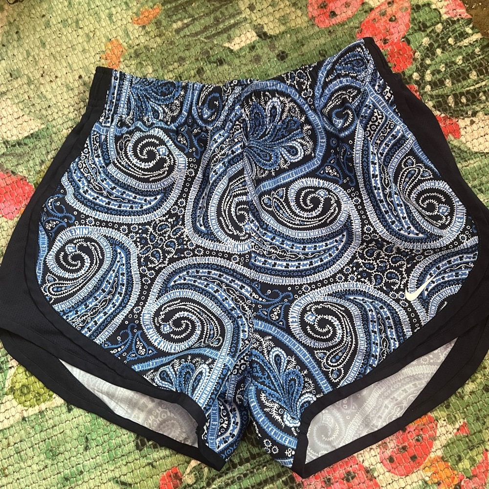 Nike Dri Fit Womens athletic shorts drawstring size XS paisley blue NWOT